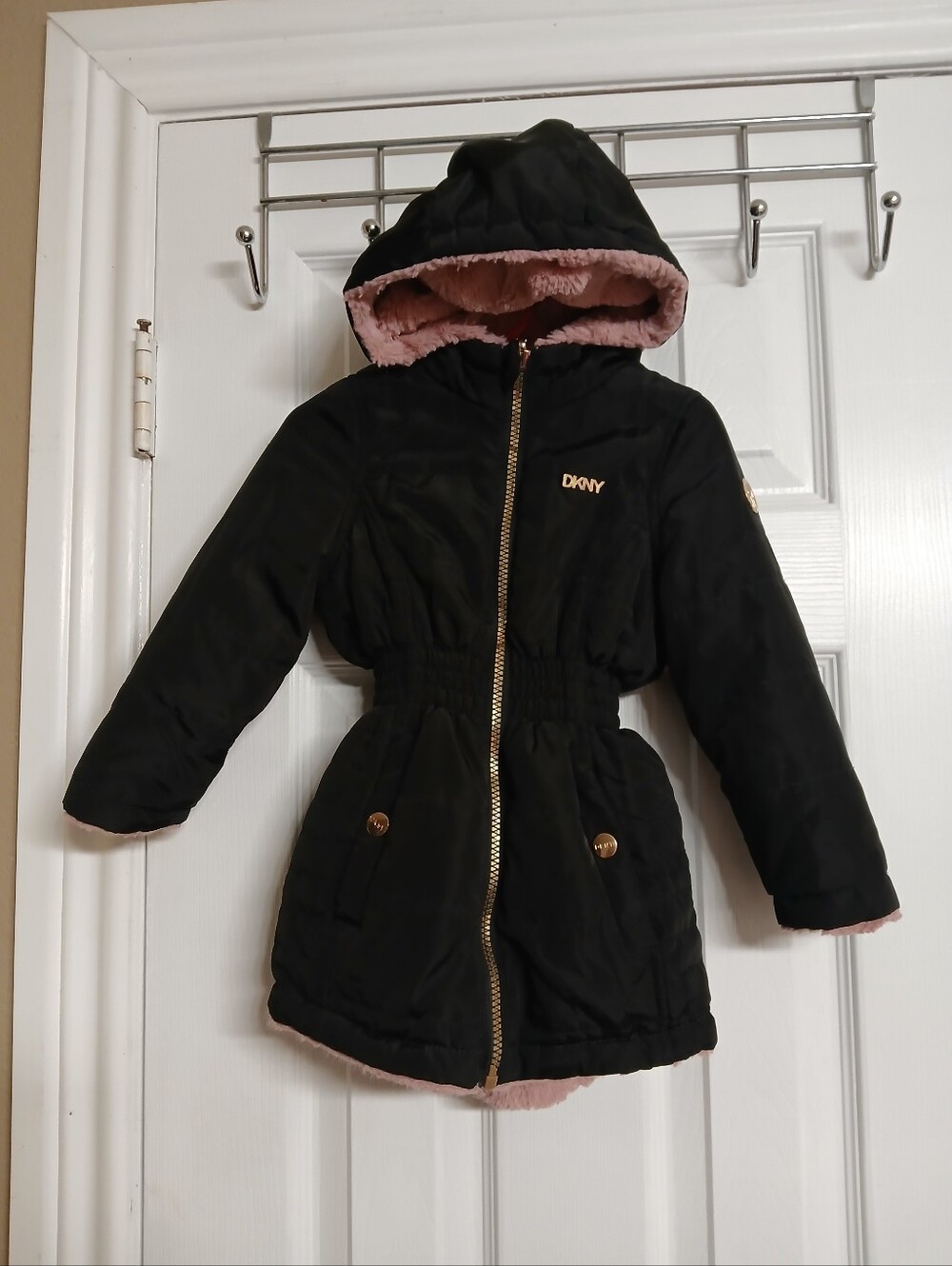 🚸DKNY Reversible Black Coat with Pink Fur-Lined Hood - SIZE 2T